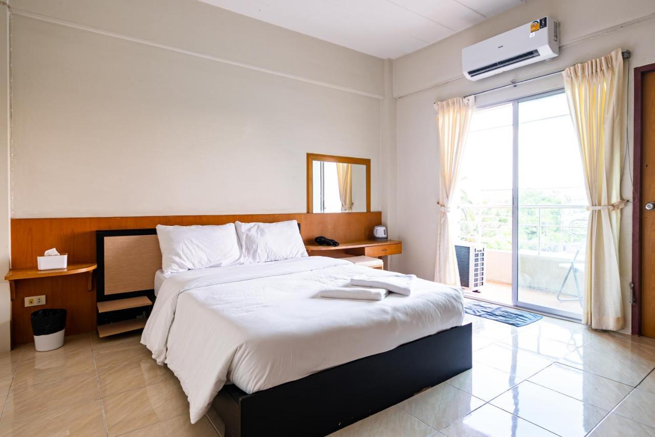 Go Inn V สนามบิน Bangkok Exterior foto